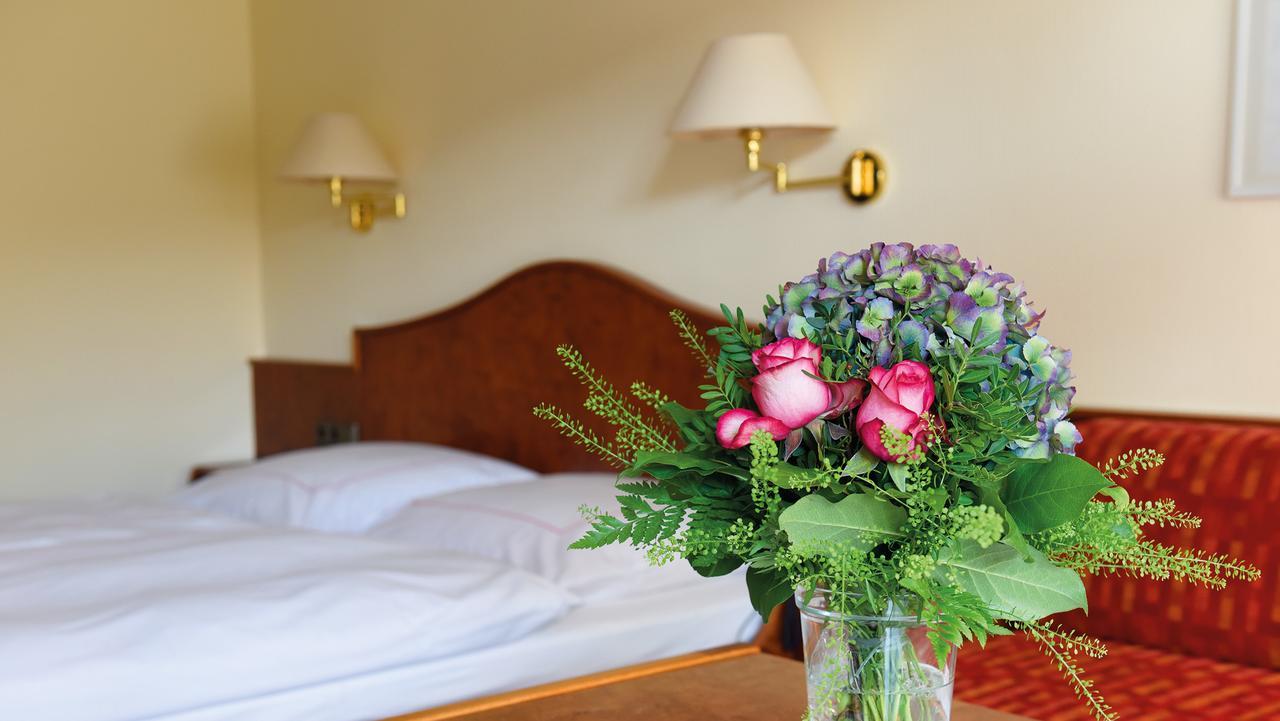Hotel Garni Zur Weserei Кандерн Экстерьер фото